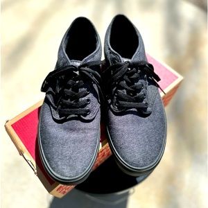 SOLD!! Men’s Vans Atwood Canvas Shoes, Size 10, Grey/ Black
